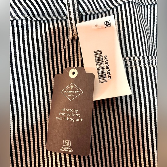 Capris BNWT Striped size 16P St Johns Bay Black and Grey plus size New slender - Picture 5 of 6